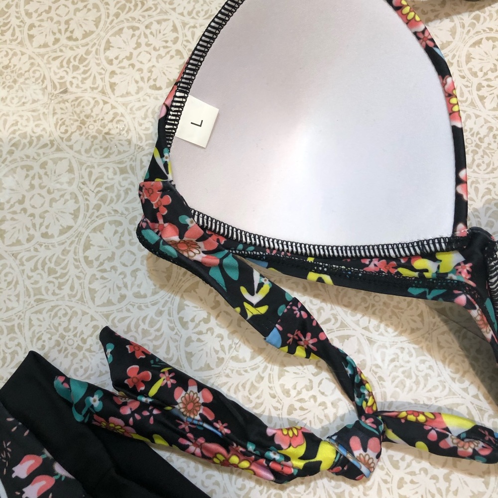 Bikini Top - Picture 4 of 4